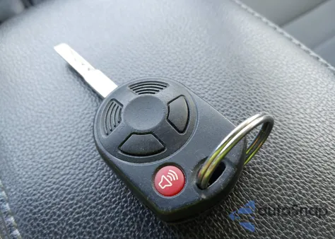 2019 Ford Escape S z USA, uszkodzony, nr VIN 1FMCU0F7XKUB36441